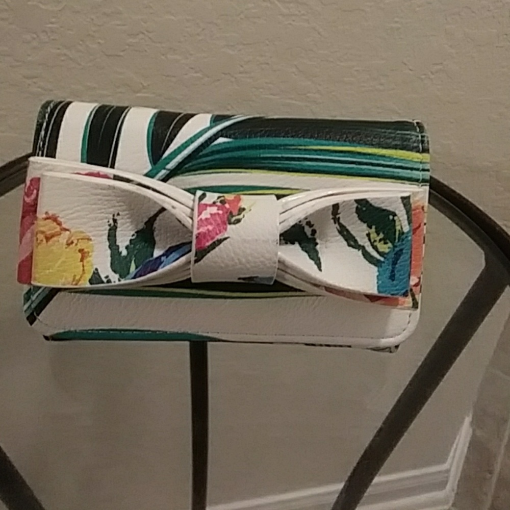 Betsey Johnson Bow Palm Fronds Print Wallet